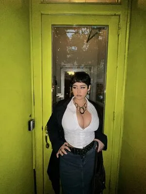 Carishina98 OnlyFans Leaked Free Thumbnail Picture - #ZMiANAX3m8