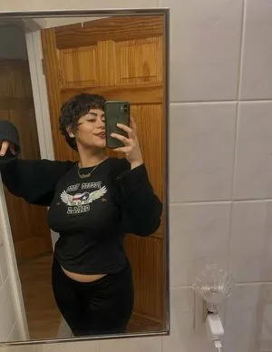 Carishina98 OnlyFans Leaked Free Thumbnail Picture - #yBYSklP1BR