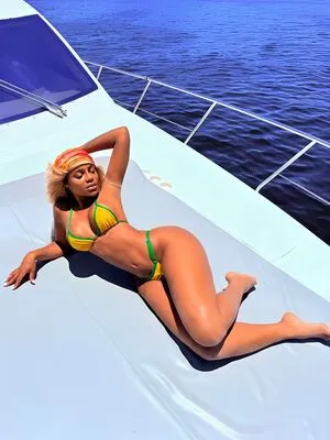 Cariucha OnlyFans Leaked Free Thumbnail Picture - #0APPaazCI4