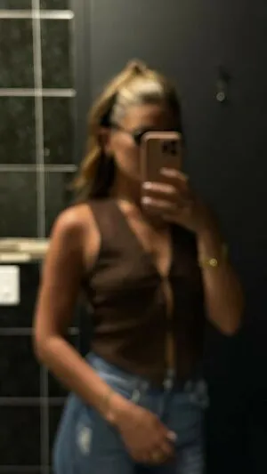 Carla Bezanson OnlyFans Leaked Free Thumbnail Picture - #2ADBjFFuTL