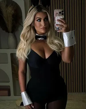 Carla Moreau OnlyFans Leaked Free Thumbnail Picture - #4TEduhaqEv