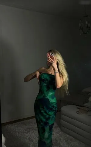 Carla Wiedbrauk OnlyFans Leaked Free Thumbnail Picture - #7vLqNj6nwW