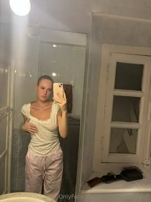 Carlavagnen OnlyFans Leaked Free Thumbnail Picture - #hQg7OSI7jr