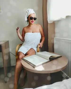 Carli Charlotte OnlyFans Leaked Free Thumbnail Picture - #6InAvX1CVA