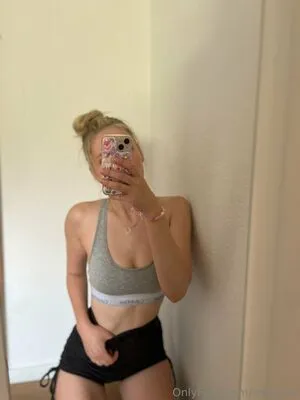 Carlicute OnlyFans Leaked Free Thumbnail Picture - #Z6YY8VzqD2