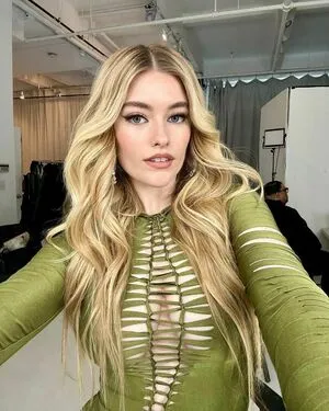 Carlie Whalen OnlyFans Leaked Free Thumbnail Picture - #3kBQ31rNxf