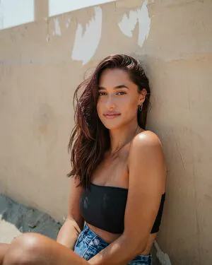 Carlieauszler OnlyFans Leaked Free Thumbnail Picture - #C6HdlpNTTx