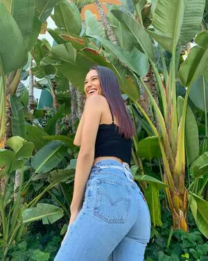 Carlieauszler OnlyFans Leaked Free Thumbnail Picture - #Fnm9D7tzgH
