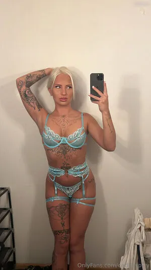 Carlitaxshelley OnlyFans Leaked Free Thumbnail Picture - #Po9whMOnKy