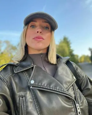 Carlotad26 OnlyFans Leaked Free Thumbnail Picture - #CuiyiGlrfC