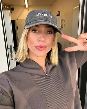 Carlotad26 OnlyFans Leaked Free Thumbnail Picture - #KUtnkaXguI