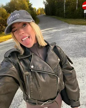 Carlotad26 OnlyFans Leaked Free Thumbnail Picture - #y0QApjXn2d