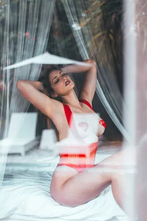 Carlotta Champagne OnlyFans Leaked Free Thumbnail Picture - #6ZQmh3yJTc