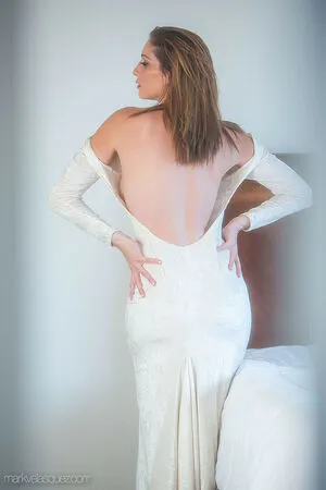 Carlotta Champagne OnlyFans Leaked Free Thumbnail Picture - #FFEDtOe8Us