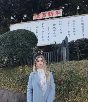 Carlson Young OnlyFans Leaked Free Thumbnail Picture - #EWWrSVNMhP