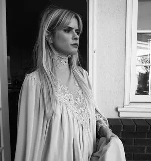 Carlson Young OnlyFans Leaked Free Thumbnail Picture - #SZN4gSjPqL