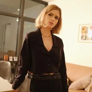 Carlson Young OnlyFans Leaked Free Thumbnail Picture - #Vn7JWNisYn