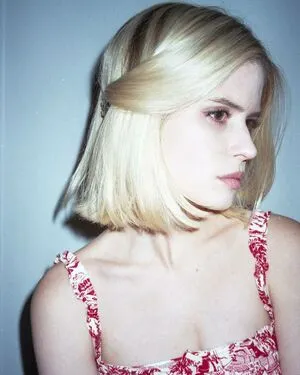 Carlson Young OnlyFans Leaked Free Thumbnail Picture - #ZPMcHqgnBT