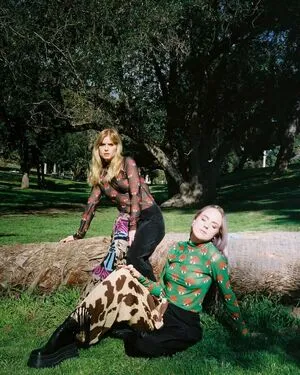 Carlson Young OnlyFans Leaked Free Thumbnail Picture - #kVqgTTATcd