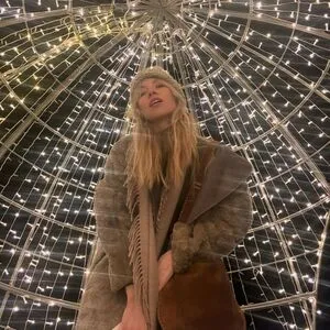 Carly Rae Jepsen OnlyFans Leaked Free Thumbnail Picture - #q57TT4q3YD