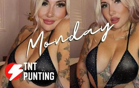 Carlyelectriclive OnlyFans Leaked Free Thumbnail Picture - #VximVITgd8