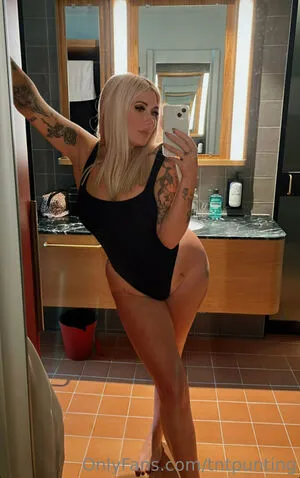 Carlyelectriclive OnlyFans Leaked Free Thumbnail Picture - #d6AR8Rmswh