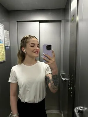 Carlyonlycarly OnlyFans Leaked Free Thumbnail Picture - #q89ut60l02