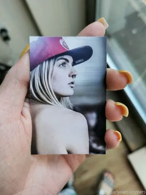 Carlyraesummers OnlyFans Leaked Free Thumbnail Picture - #lxnIqGBFdc