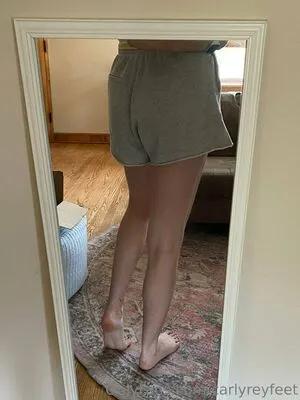 Carlyreyfeet OnlyFans Leaked Free Thumbnail Picture - #2GzBnSRLAz