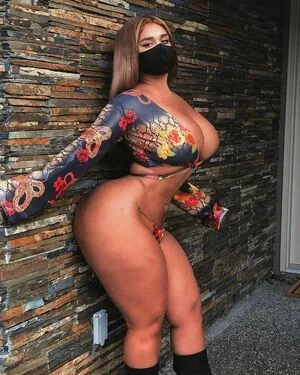 Carmela Habibi OnlyFans Leaked Free Thumbnail Picture - #0aAKv4E7Ax