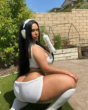 Carmela Habibi OnlyFans Leaked Free Thumbnail Picture - #MEGwRaIeiw