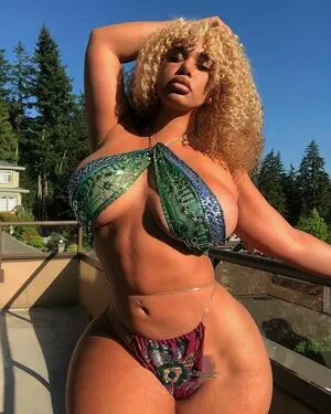 Carmela Habibi OnlyFans Leaked Free Thumbnail Picture - #x4eUixOx2Y