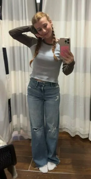 Carmela OnlyFans Leaked Free Thumbnail Picture - #FAvqwJkDg9
