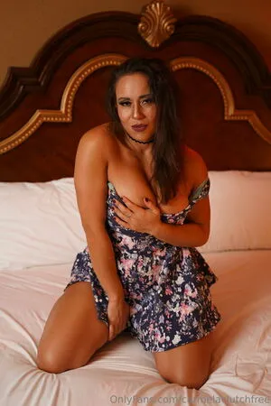 Carmelaclutchfree OnlyFans Leaked Free Thumbnail Picture - #hVw0nmg8RY