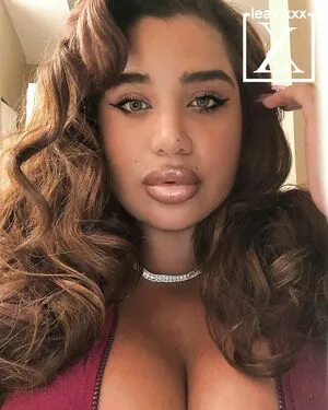 Carmellaxo OnlyFans Leaked Free Thumbnail Picture - #i3WuH2Inhx