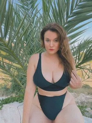 Carmen Curvy OnlyFans Leaked Free Thumbnail Picture - #6JCN0Hgje5