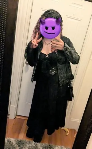 Carmilla Roux OnlyFans Leaked Free Thumbnail Picture - #wI1YVul551