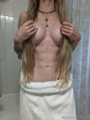 Carmilla OnlyFans Leaked Free Thumbnail Picture - #9M8w0ndAmj