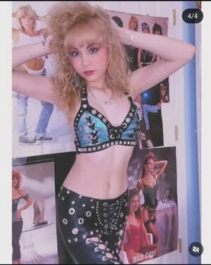 Carntbuyme80s OnlyFans Leaked Free Thumbnail Picture - #H3mHbzi4yO