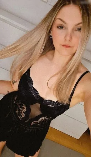 Caro OnlyFans Leaked Free Thumbnail Picture - #KdXaaN3m7q