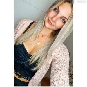 Caro OnlyFans Leaked Free Thumbnail Picture - #d2zQagJcEO