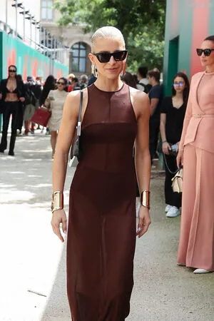 Caro Daur OnlyFans Leaked Free Thumbnail Picture - #F8X2tM3F8H