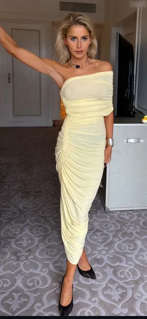 Caro Daur OnlyFans Leaked Free Thumbnail Picture - #MfT7YLW4oB