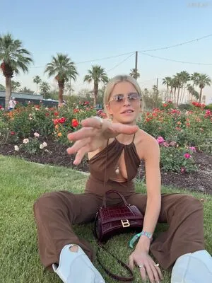 Caro Daur OnlyFans Leaked Free Thumbnail Picture - #PplOStTaJU