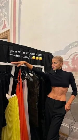 Caro Daur OnlyFans Leaked Free Thumbnail Picture - #SbYW1gfTAy