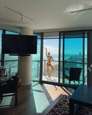 Caro Daur OnlyFans Leaked Free Thumbnail Picture - #WkS30LudOC