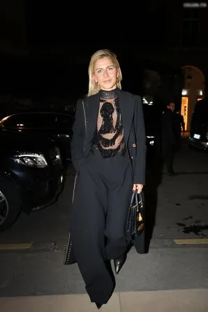 Caro Daur OnlyFans Leaked Free Thumbnail Picture - #fuIAD2brdd