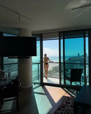 Caro Daur OnlyFans Leaked Free Thumbnail Picture - #k7u5PAinti