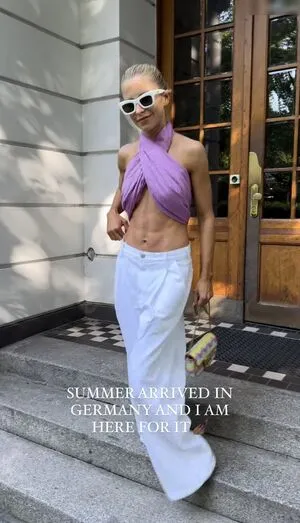 Caro Daur OnlyFans Leaked Free Thumbnail Picture - #qwAODfiKnf