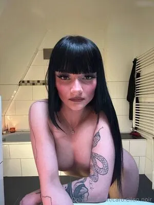 Caro Ellen Noir OnlyFans Leaked Free Thumbnail Picture - #06kfENU5Rm